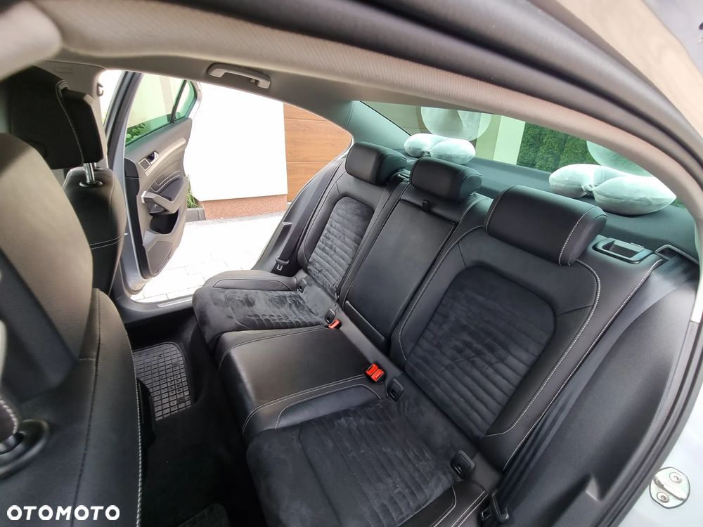 Volkswagen Passat 1.5 TSI EVO Elegance - 10