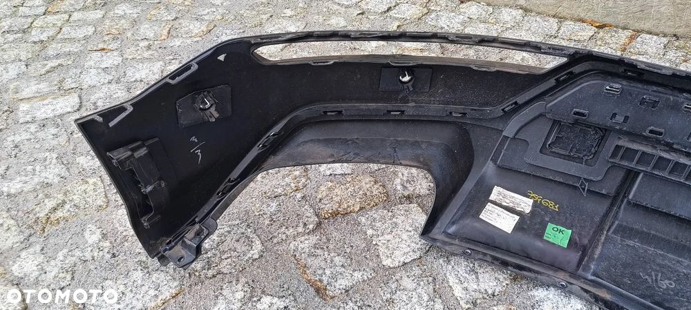 LAMBORGHINI URUS ZDERZAK TYŁ KOMPLETNY - 27