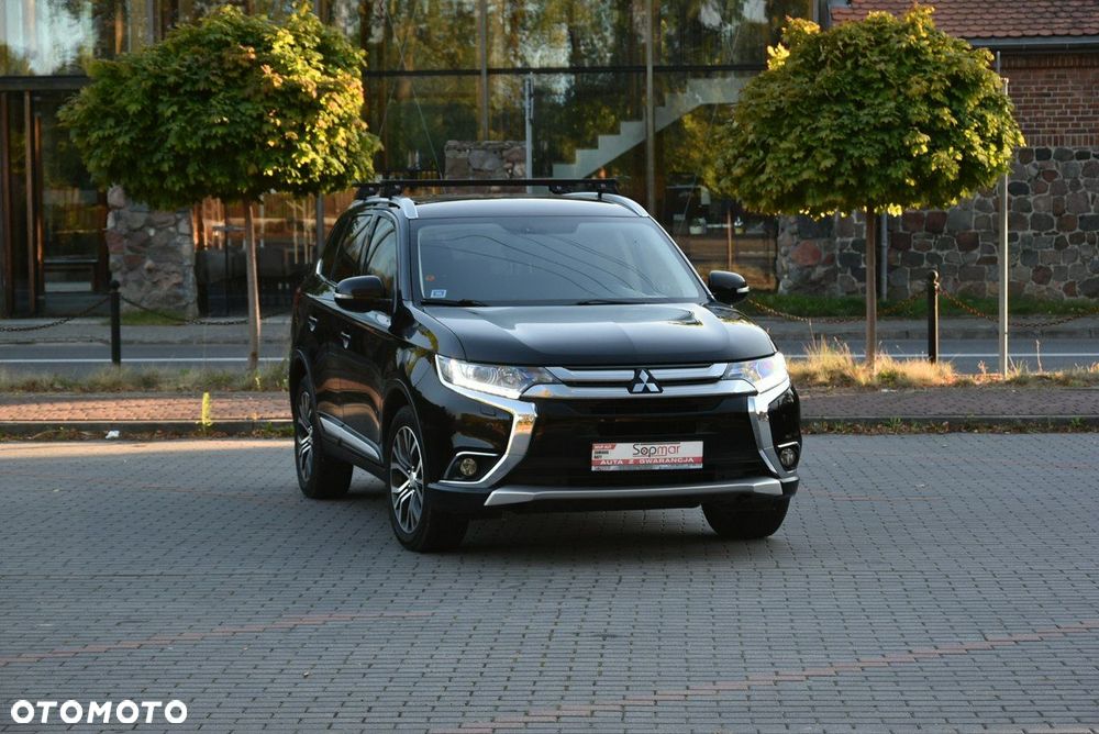 Mitsubishi Outlander 2.0 Instyle Navi 4WD CVT - 8