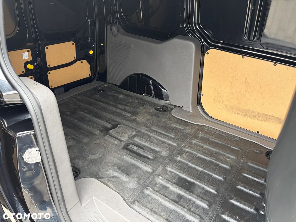 Ford Transit Connect - 25
