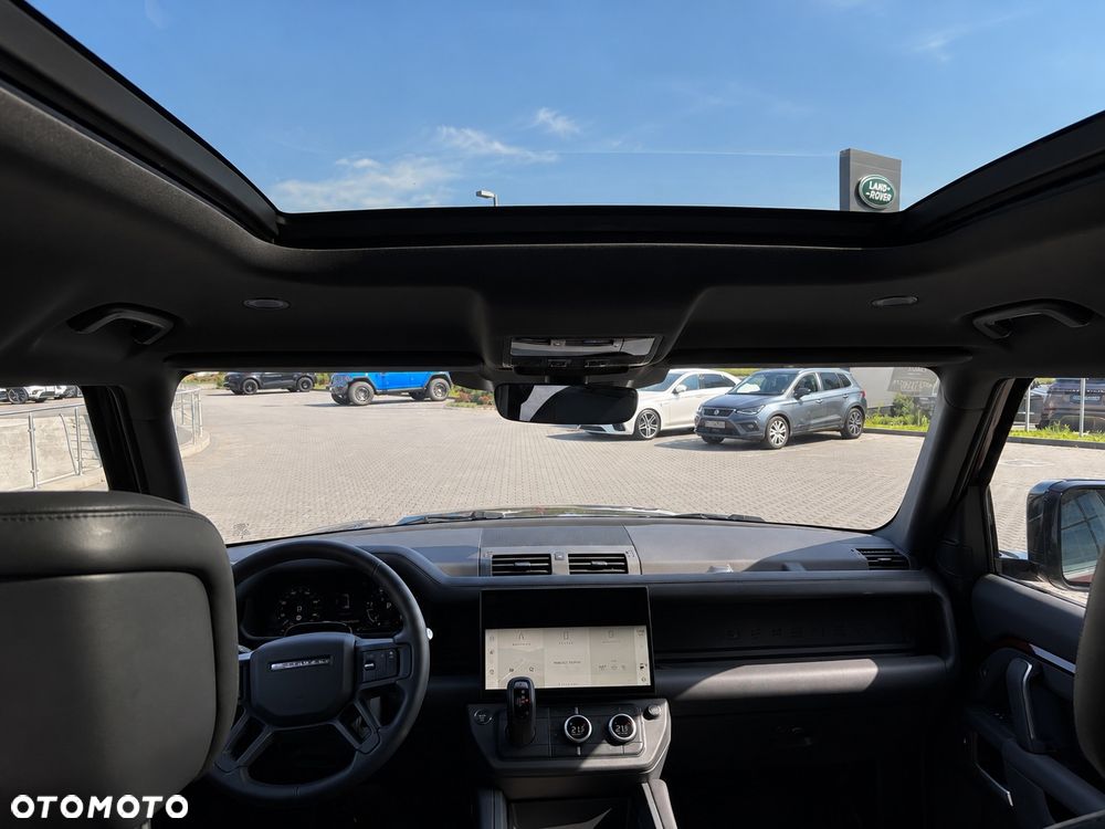 Land Rover Defender 130 D250 X-Dynamic SE - 7