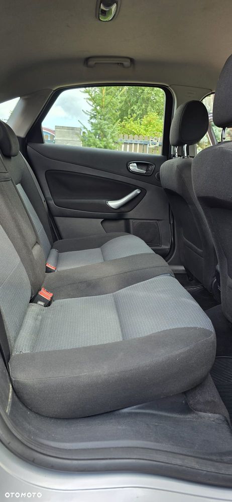 Ford Mondeo 2.0 TDCi Titanium - 11