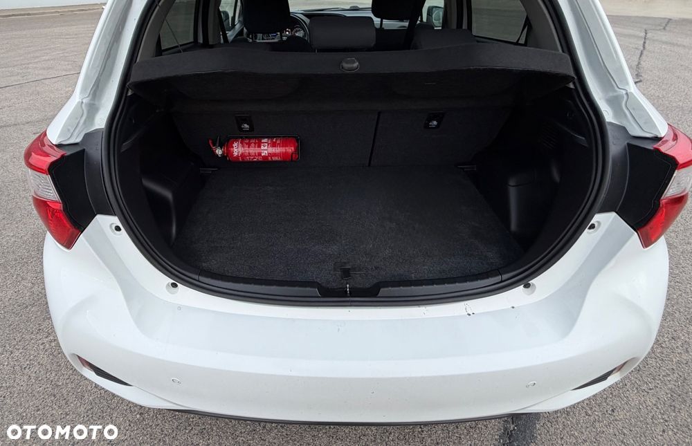 Toyota Yaris Hybrid 100 Premium - 15