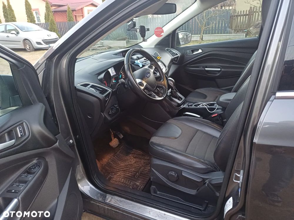 Ford Kuga - 22