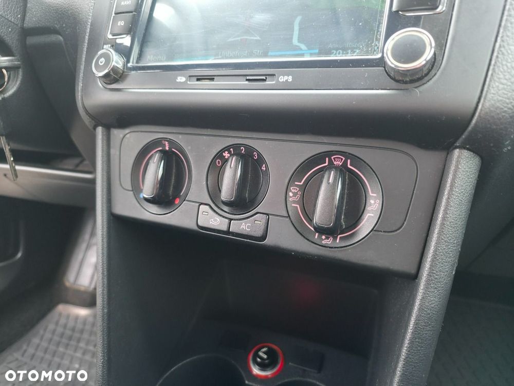 Volkswagen Polo - 18