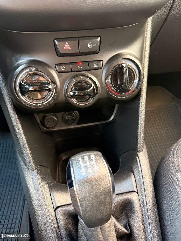 Peugeot 208 1.4 HDi - 24