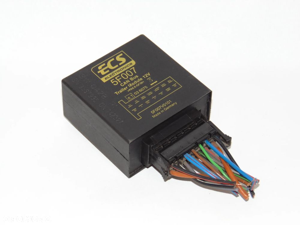 Moduł przekaźnik sterownik świateł haka holowniczego przyczepy ECS Electronics 5F007 5F007V0101 VW Volkswagen Skoda Seat Audi Mercedes Volvo Opel Ford Renault - 1