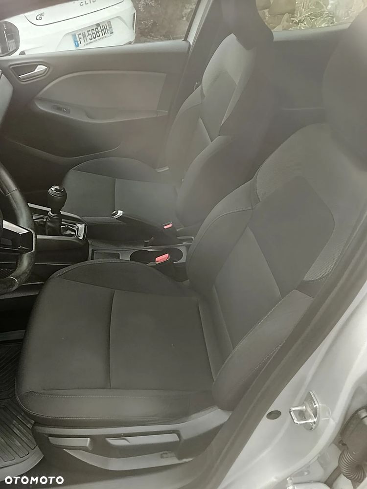 Renault Clio - 16
