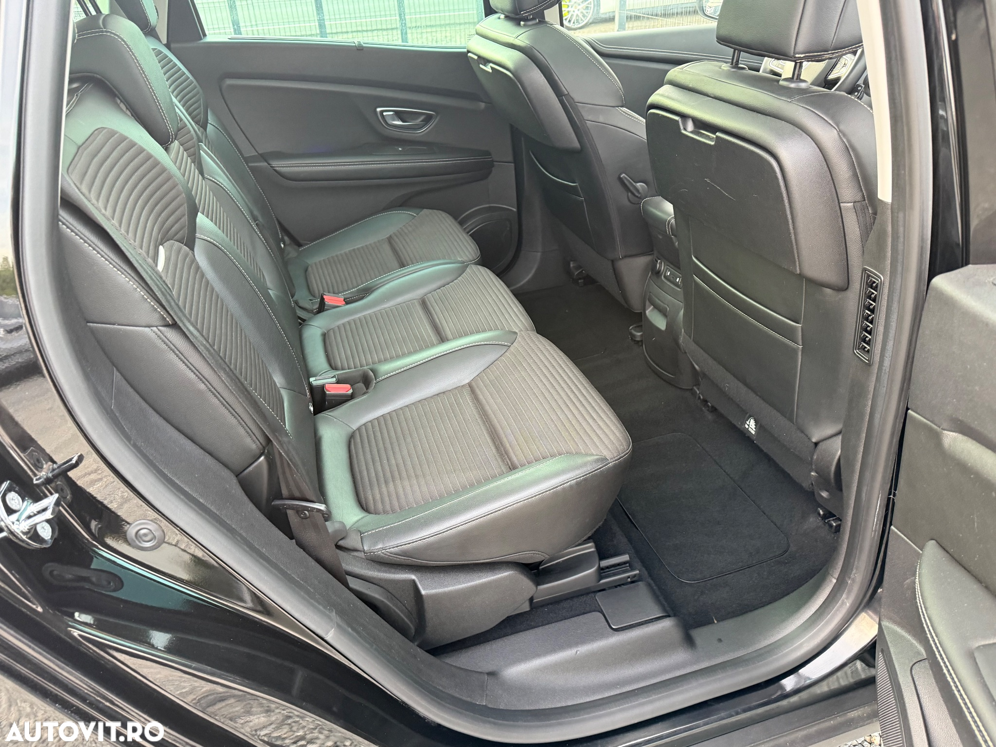 Renault Grand Scenic ENERGY dCi 110 INTENS - 17