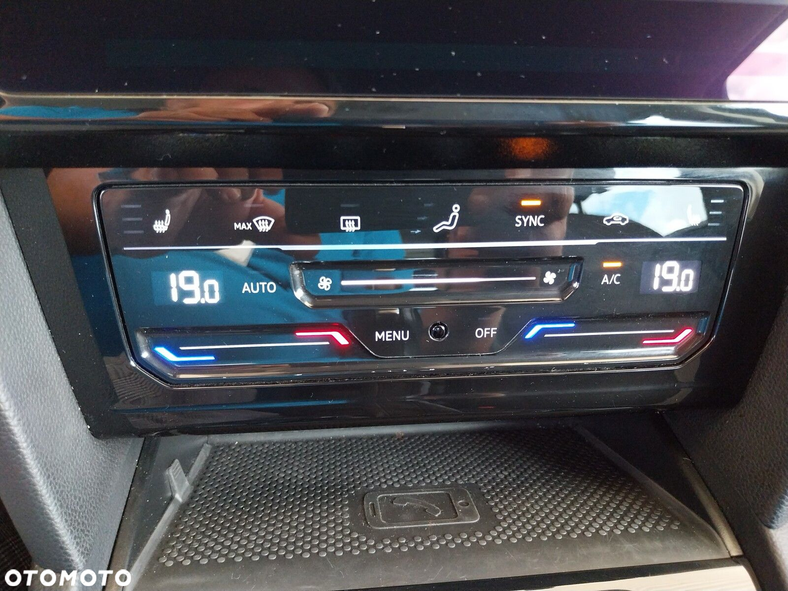 Volkswagen Passat 2.0 TDI Elegance DSG - 29