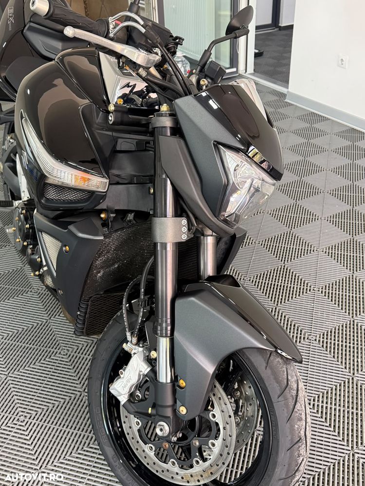 Suzuki GSX 1300 B-King - 4