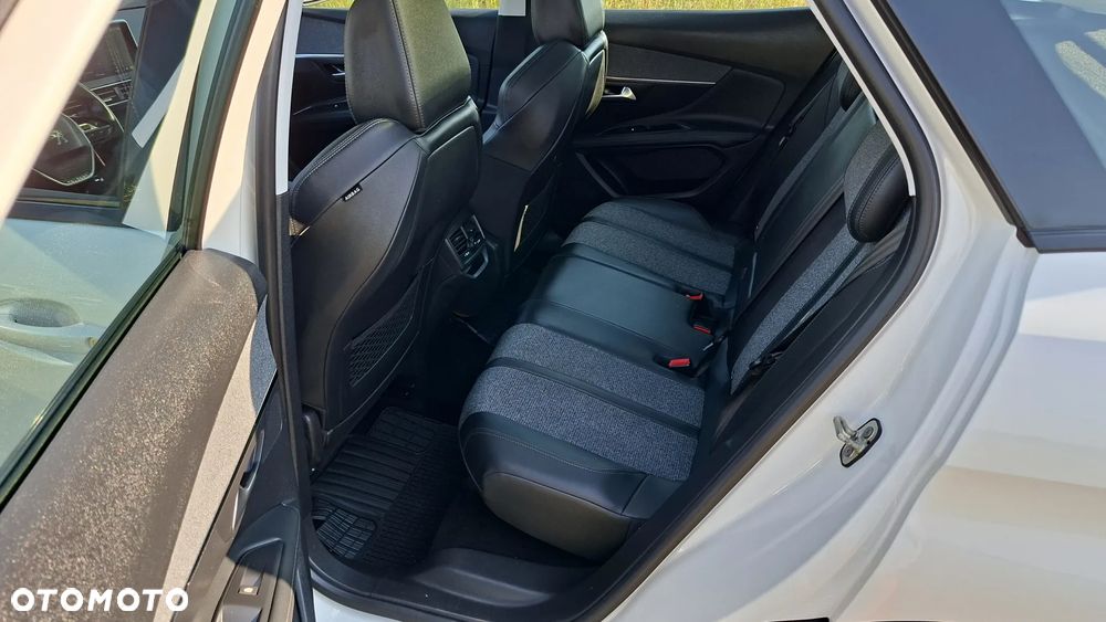 Peugeot 3008 1.5 BlueHDi GT S&S - 29
