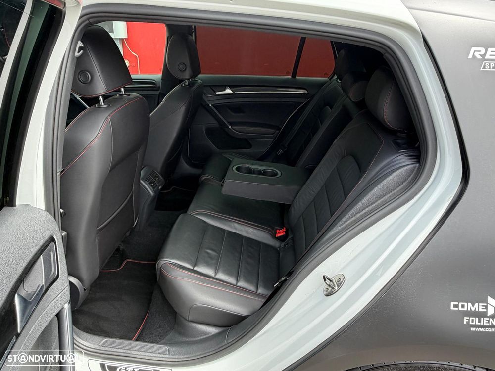 VW Golf 2.0 TSi GTi DSG Performance - 33