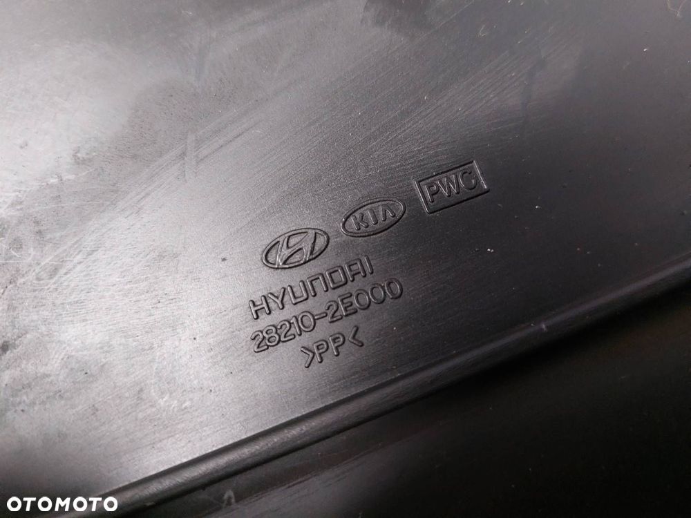 OBUDOWA FILTRA POWIETRZA + PRZEPŁYWOMIERZ HYUNDAI TUCSON I 2.0 CRDI - 9