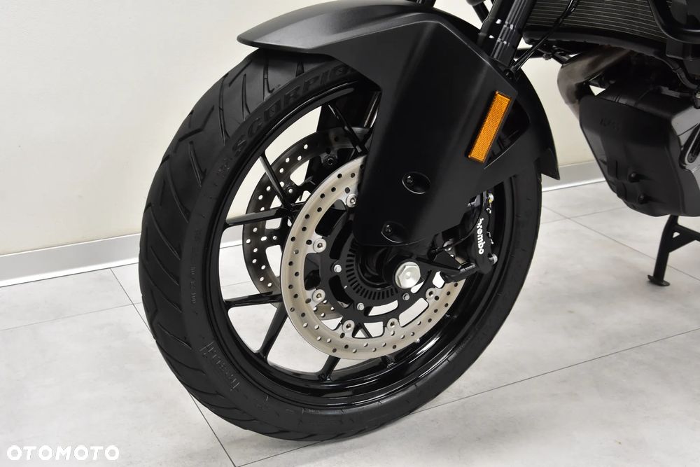 KTM Adventure - 30