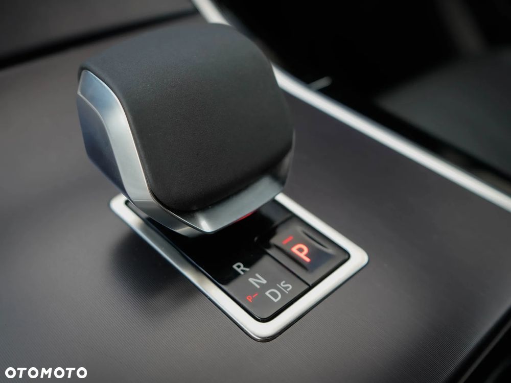 Land Rover Range Rover Velar 2.0 D200 mHEV Dynamic SE - 21