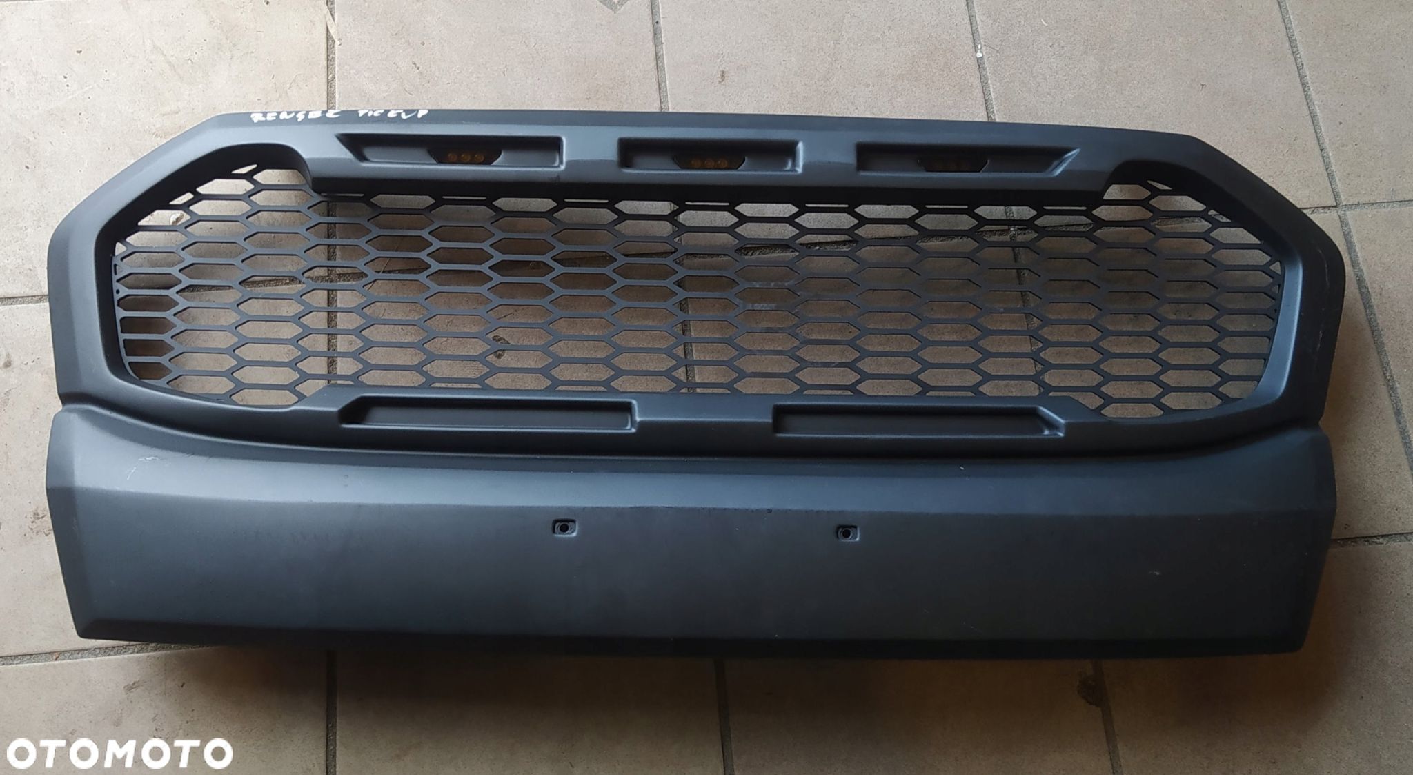 Atrapa Ford Ranger - 1
