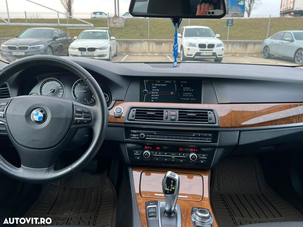 BMW Seria 5 525d Aut. - 10
