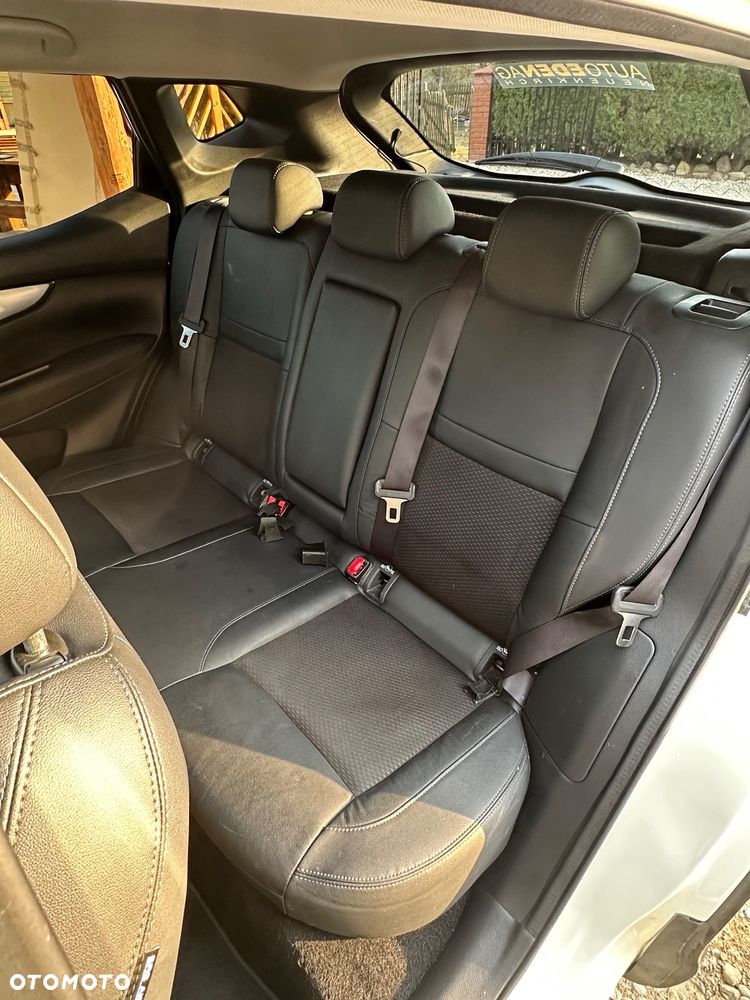 Nissan Qashqai 1.3 DIG-T Tekna DCT - 34