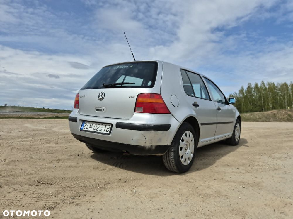 Volkswagen Golf 1.9 TDI - 7