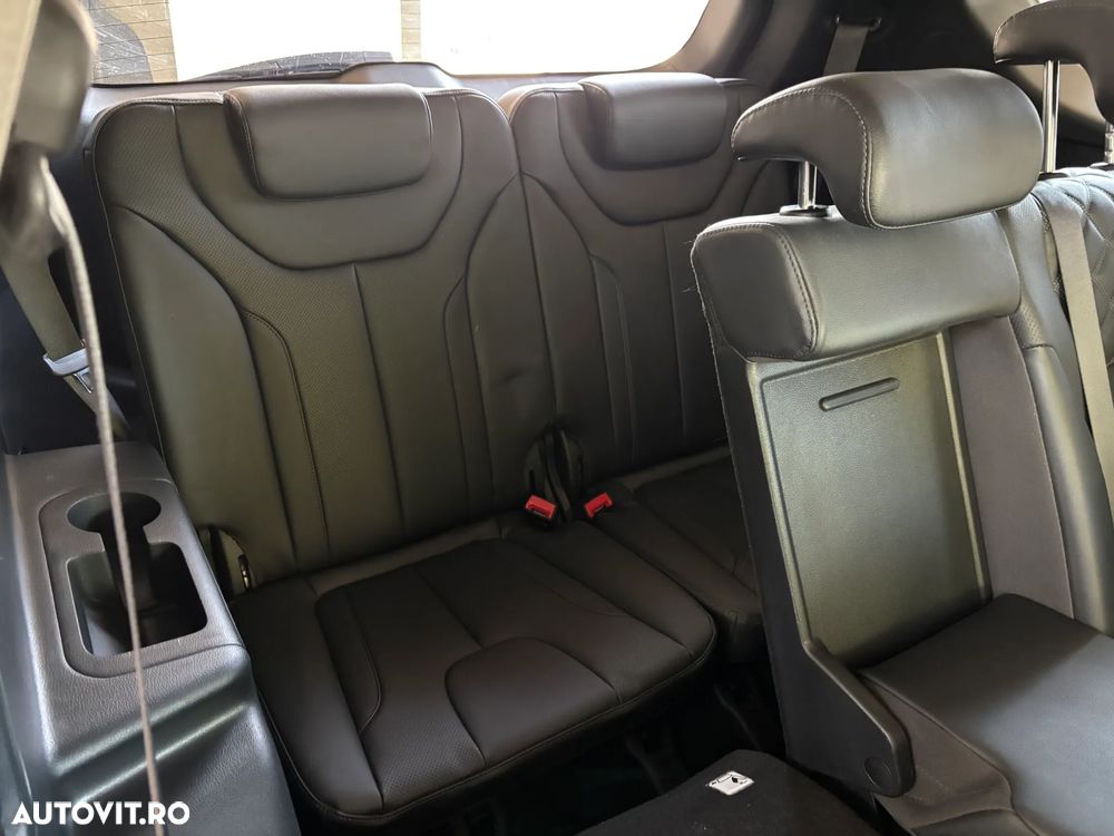 Hyundai Santa Fe 1.6 Plugin-Hybrid 4WD SEVEN Prime - 21