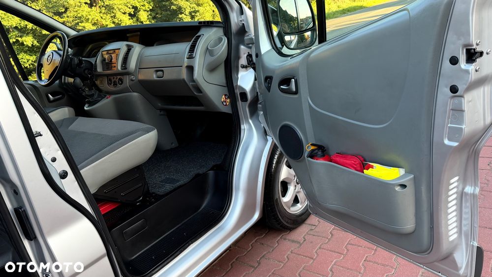 Opel Vivaro - 30