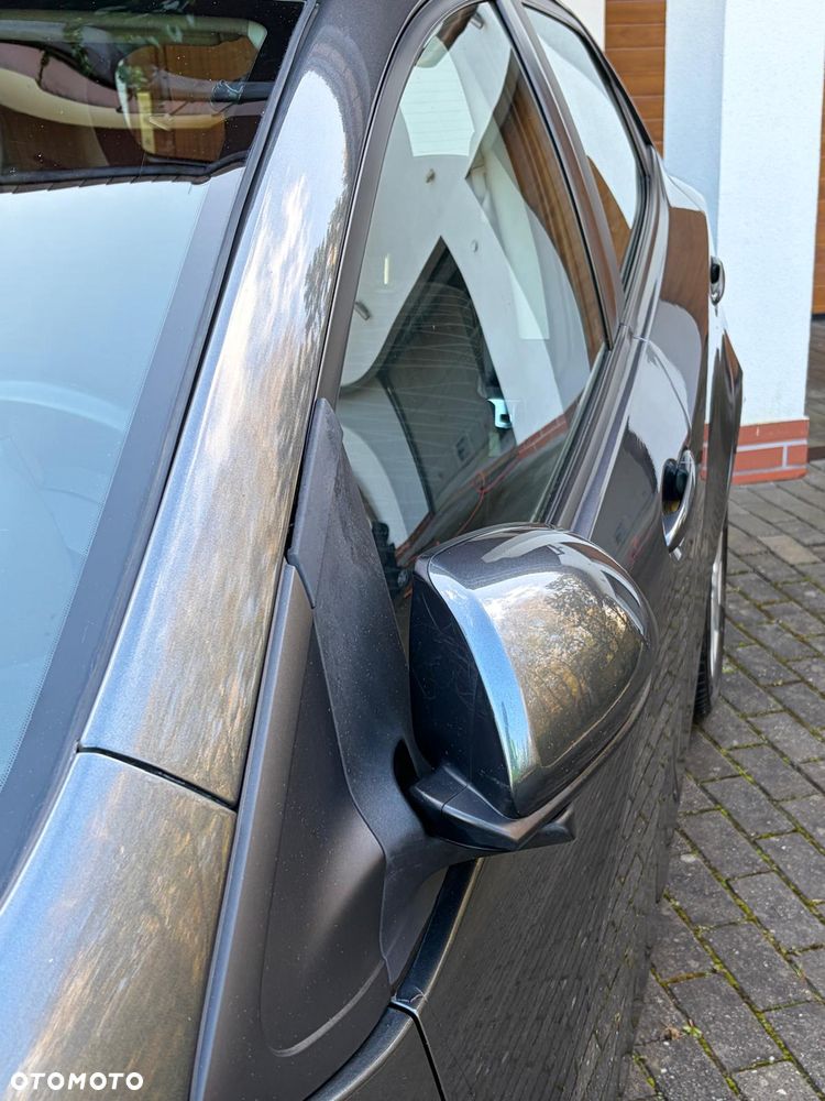 Mazda 2 - 6