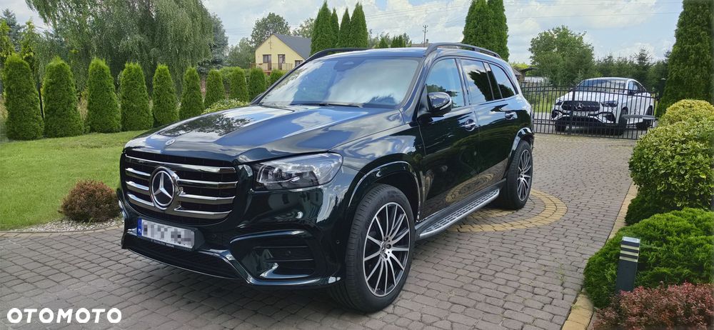 Mercedes-Benz GLS - 1