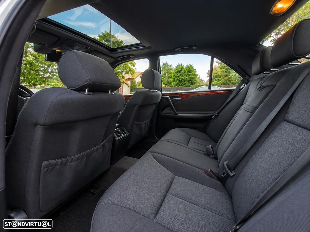 Mercedes-Benz E 220 CDI Elegance - 10