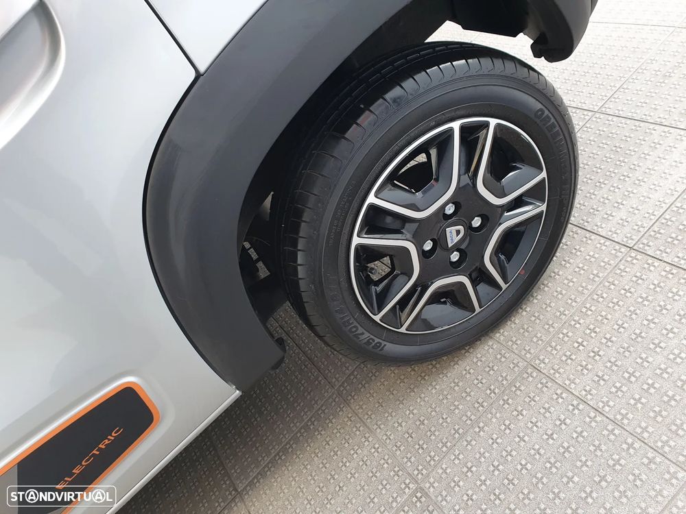 Dacia Spring Comfort Plus - 11