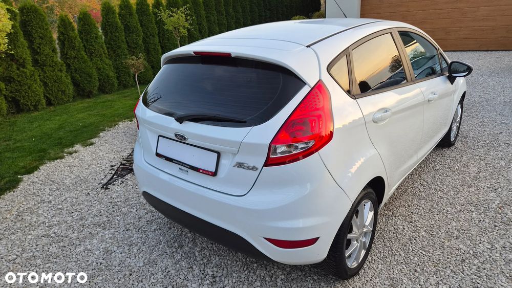 Ford Fiesta 1.25 Celebration - 14