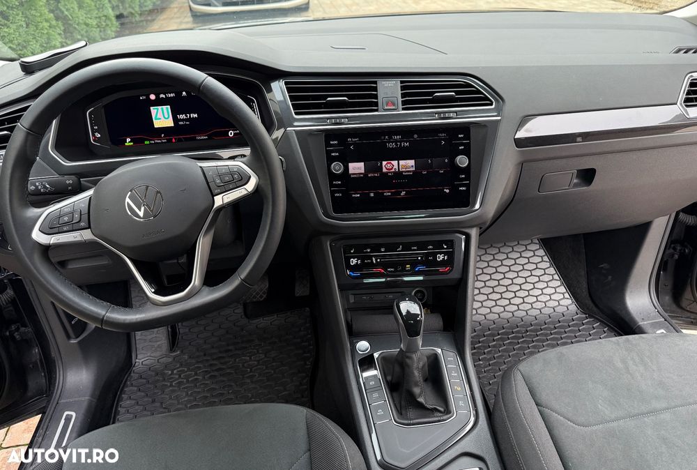 Volkswagen Tiguan - 12