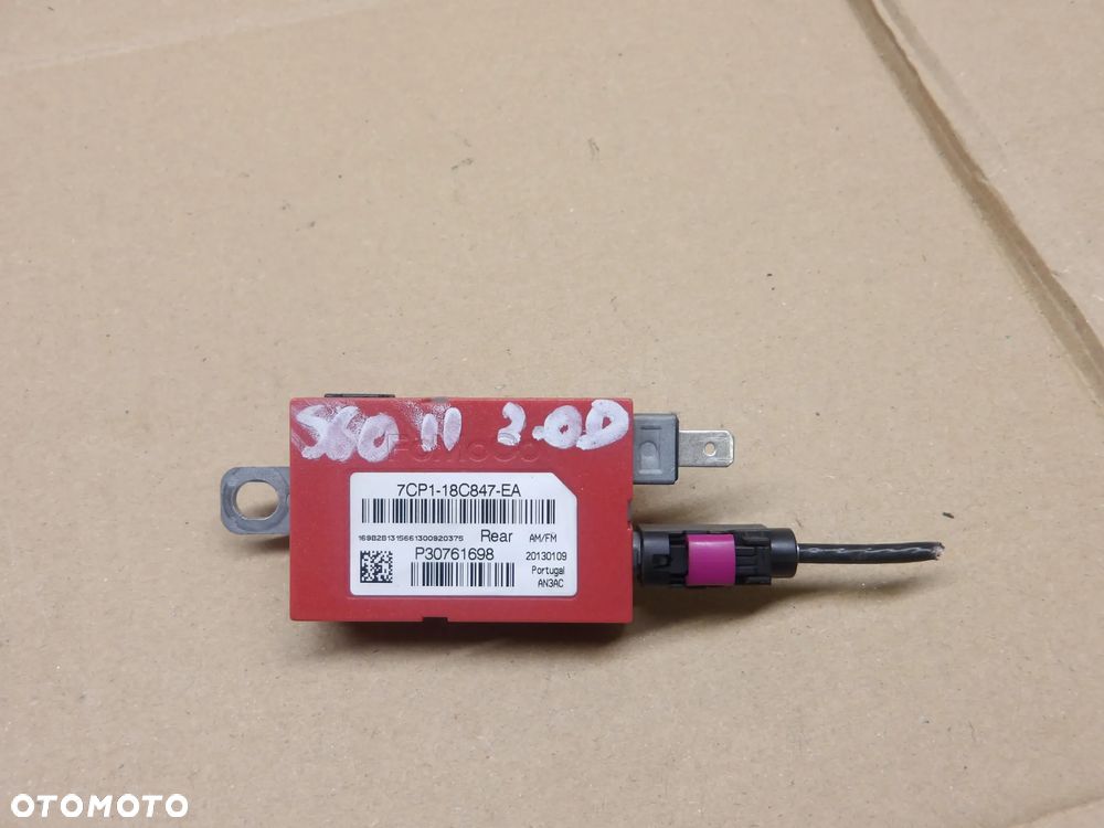 VOLVO S60 II 10-13r. 2.0 D3 WZMACNIACZ ANTENY P30761696 - 5