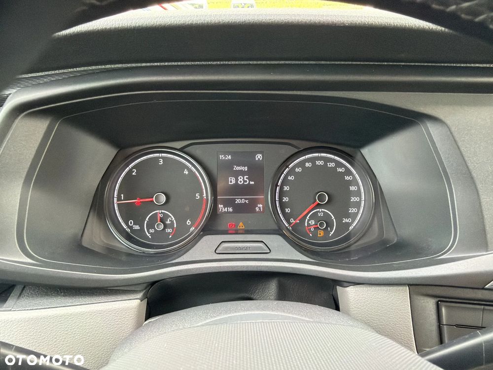 Volkswagen Transporter - 21