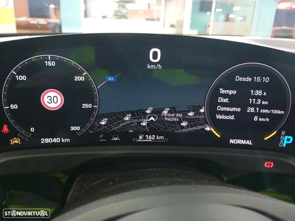 Porsche Taycan Cross Turismo 4S - 7