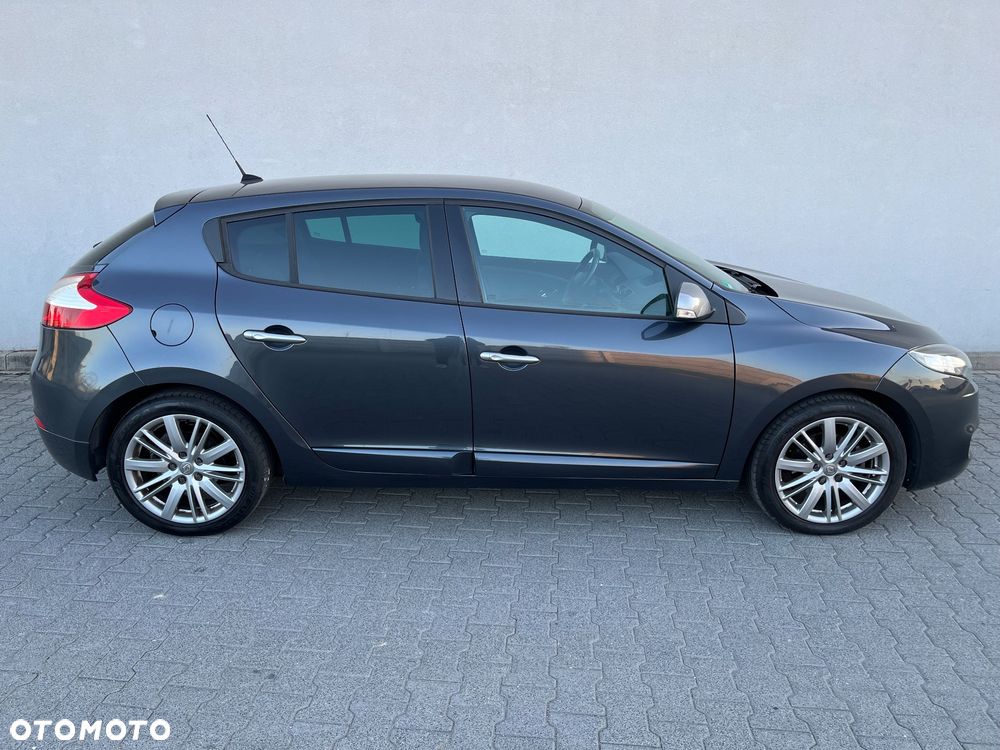 Renault Megane TCe 130 Luxe - 8