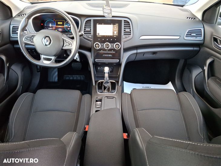 Renault Megane E-TECH 160 BUSINESS EDITION - 10