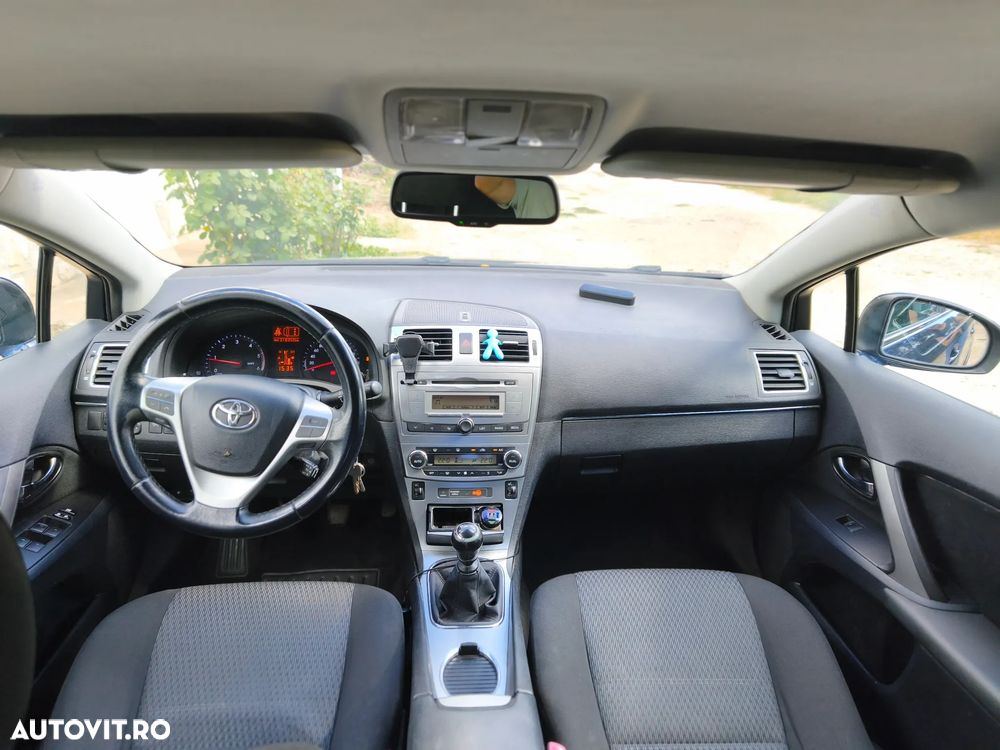 Toyota Avensis 2.0 D-4D Elegance - 6