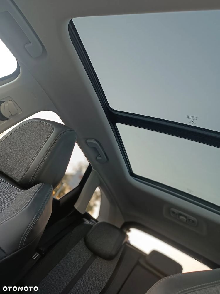 Peugeot 3008 1.6 BlueHDi Allure S&S EAT6 - 32