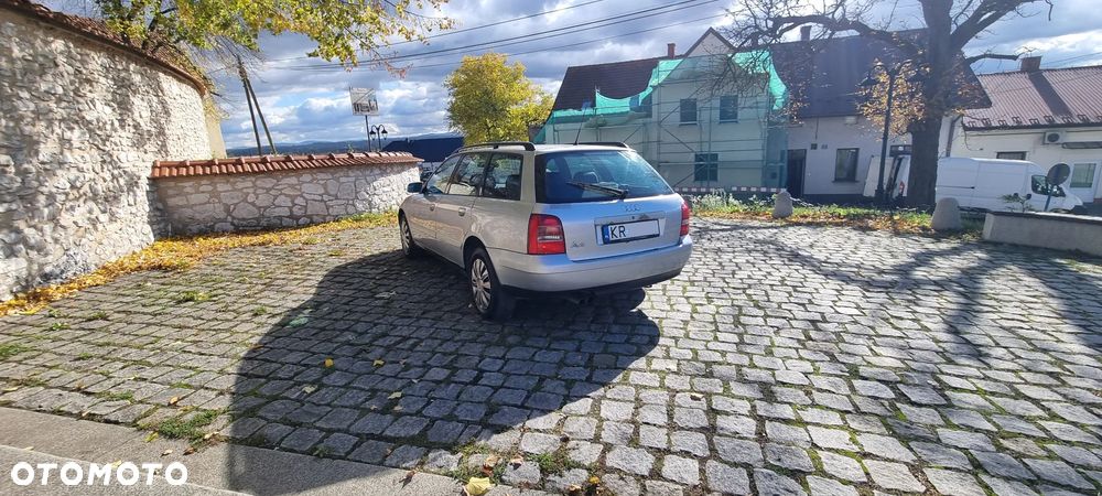 Audi A4 - 4