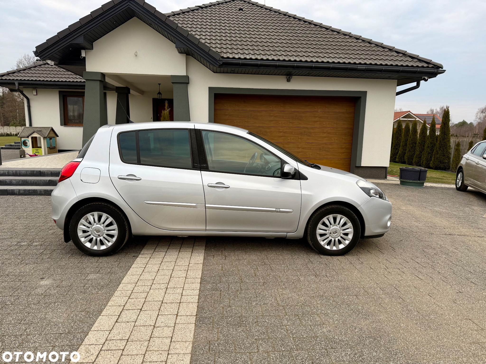 Renault Clio 1.2 16V Intens - 14