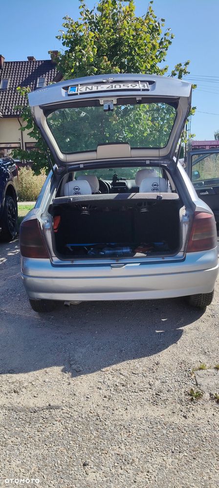 Opel Astra 1.2 Start - 12