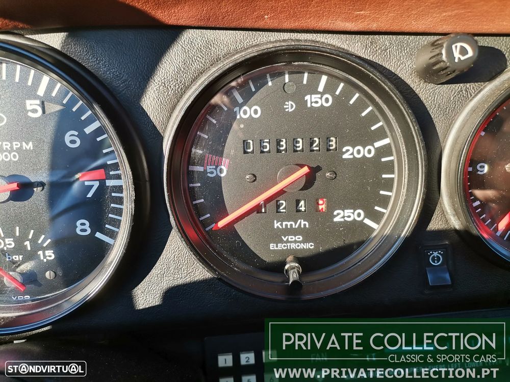 Porsche 911 Série G - 25