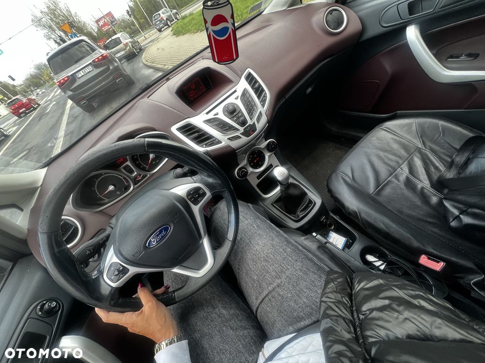 Ford Fiesta - 7