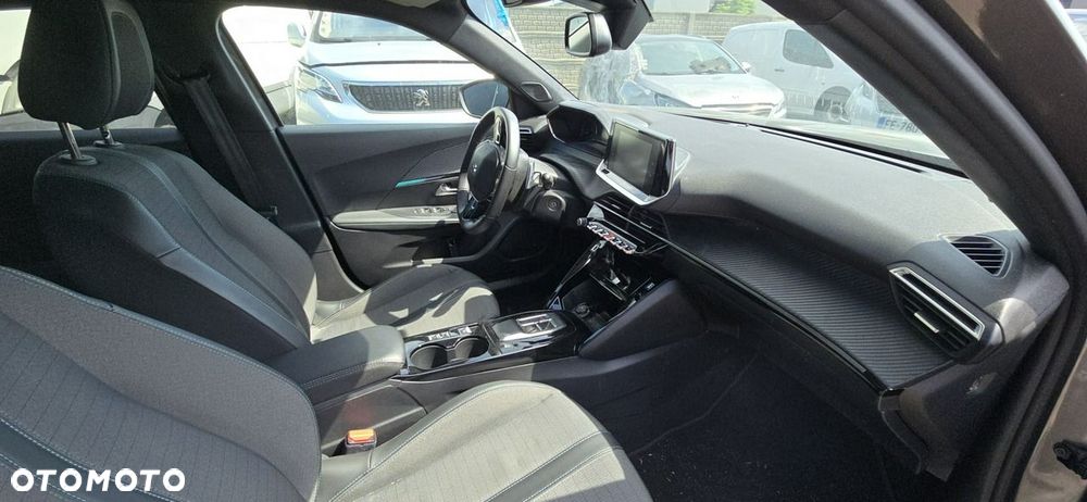 Peugeot 2008 - 12