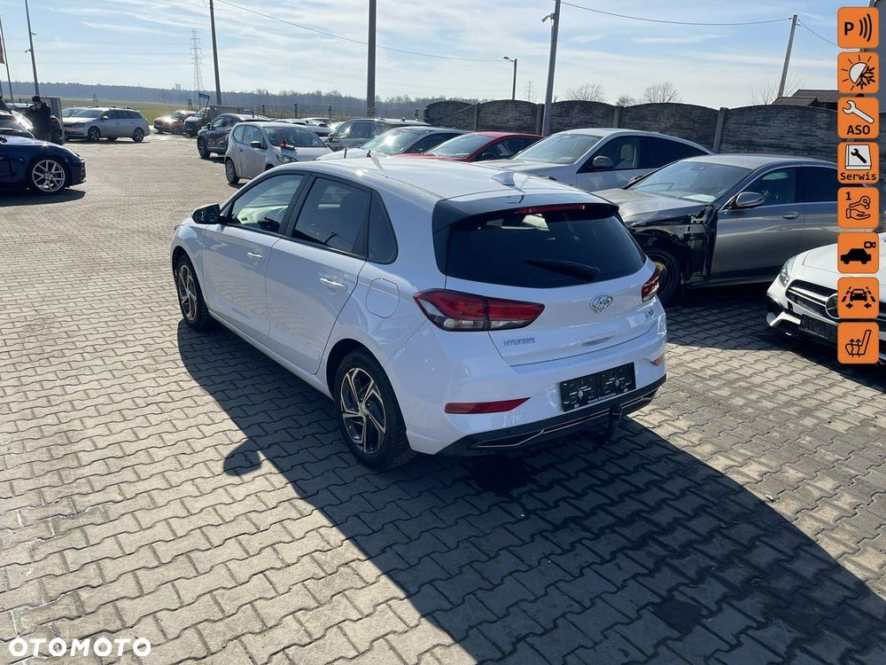 Hyundai i30 1.5 DPI Comfort - 1