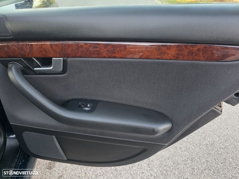 Audi A4 1.6 Exclusive - 19