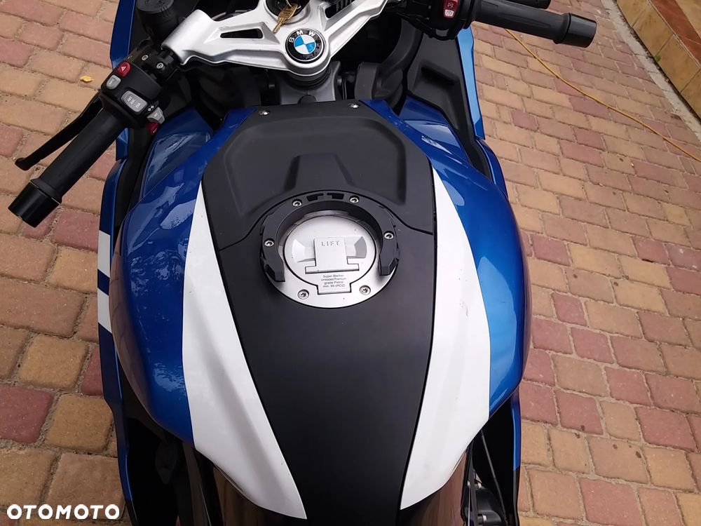 BMW K - 8