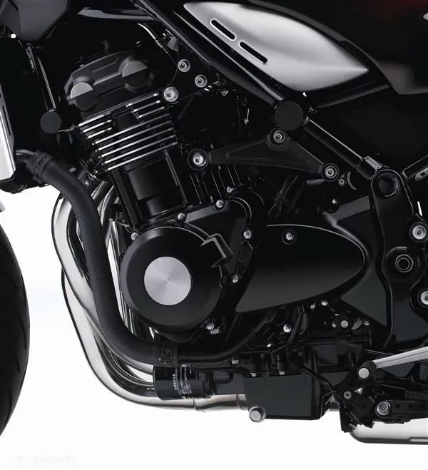 Kawasaki Z 900 RS - 6