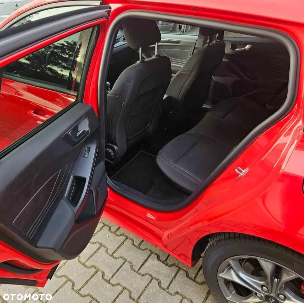Ford Focus 1.0 EcoBoost mHEV ST-Line - 8
